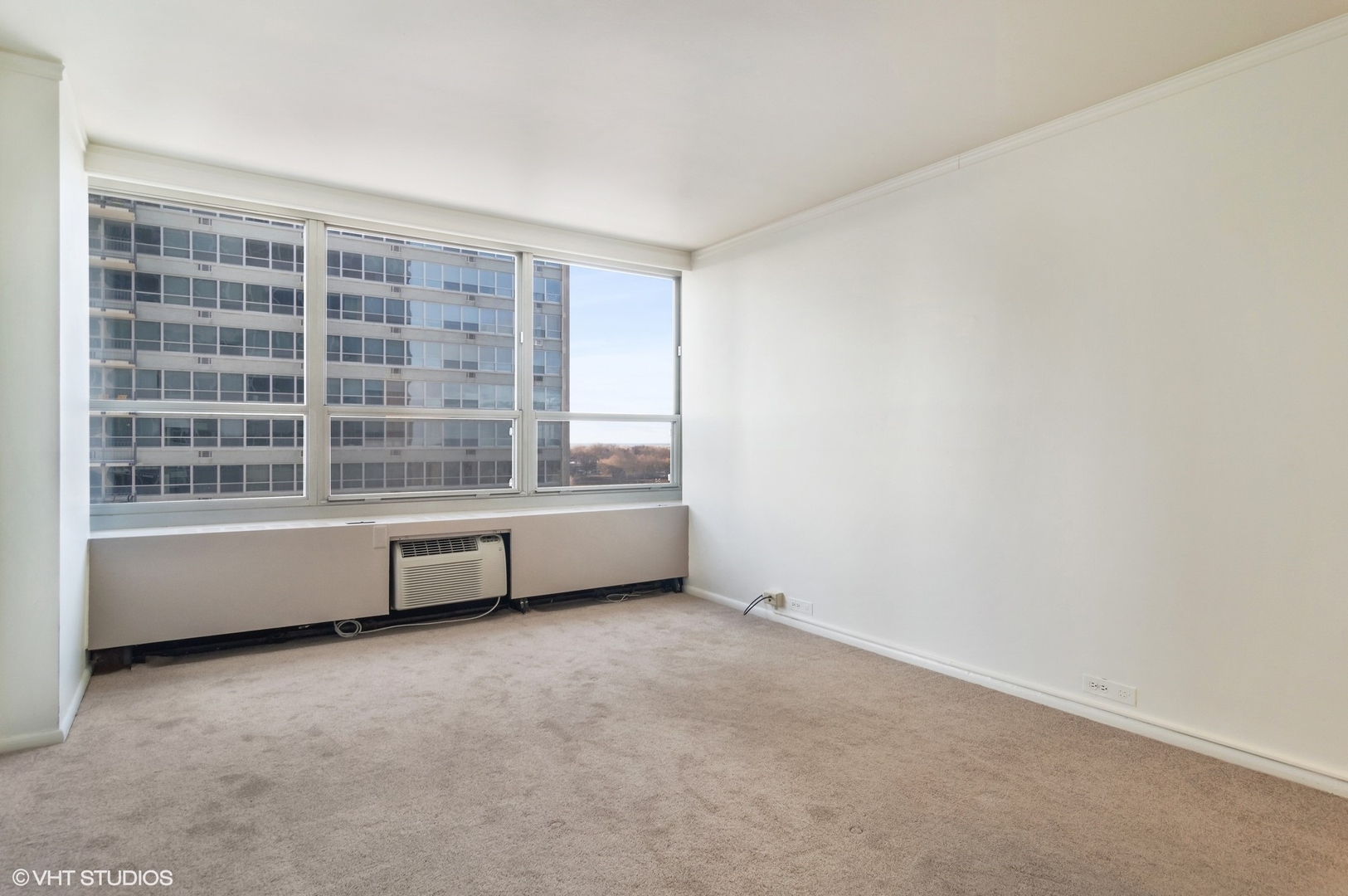 3550 N Lake Shore Drive 1003 Property Photo 14