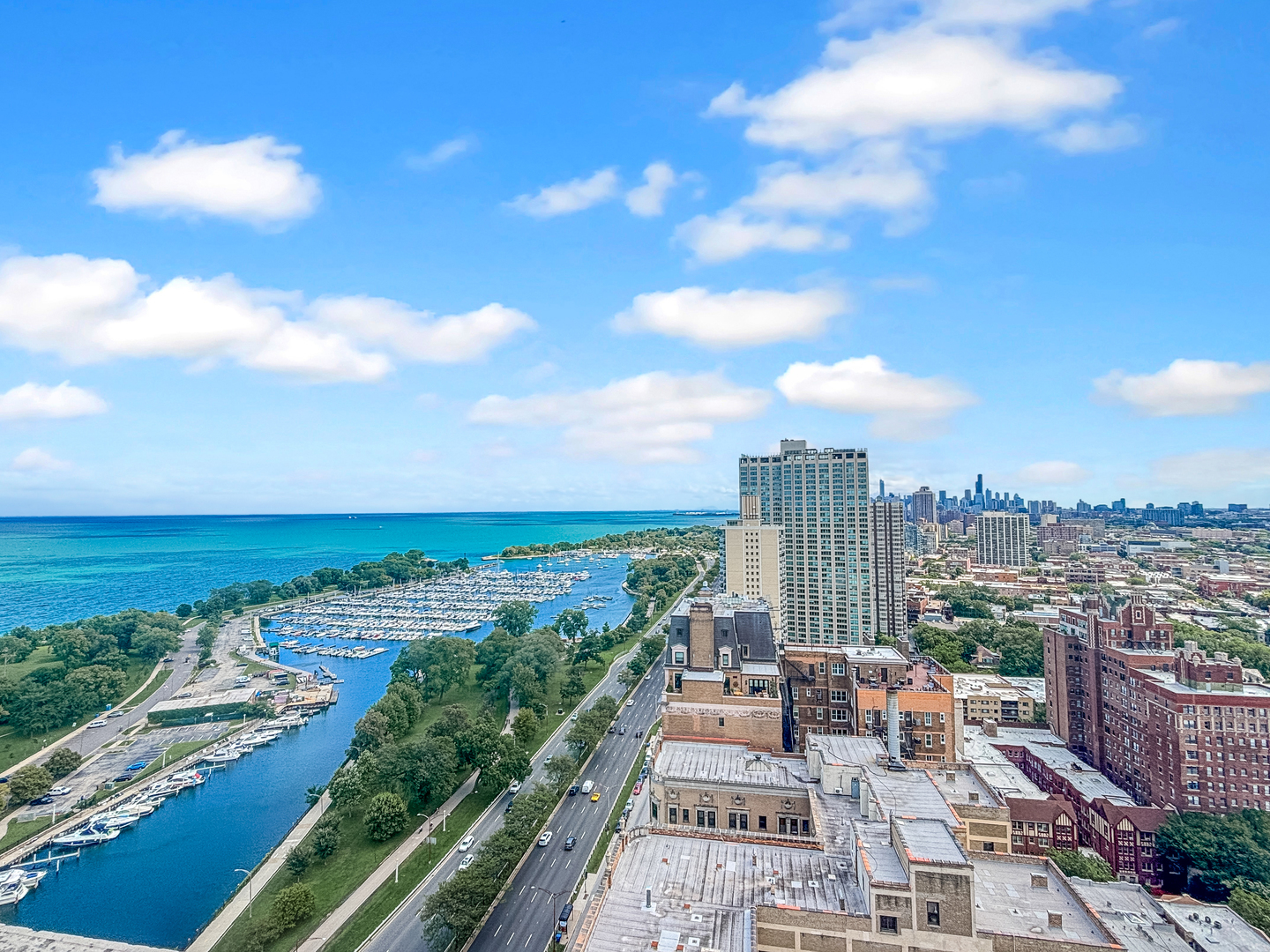 3550 N Lake Shore Drive 1003 Property Photo 27