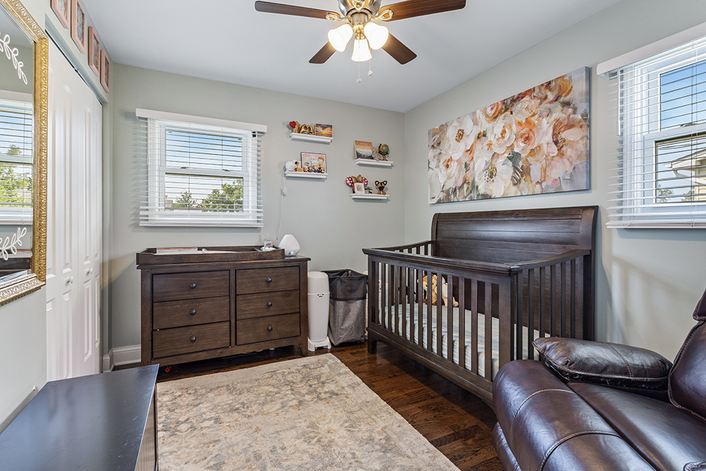 5814 Essex Road Property Photo 8