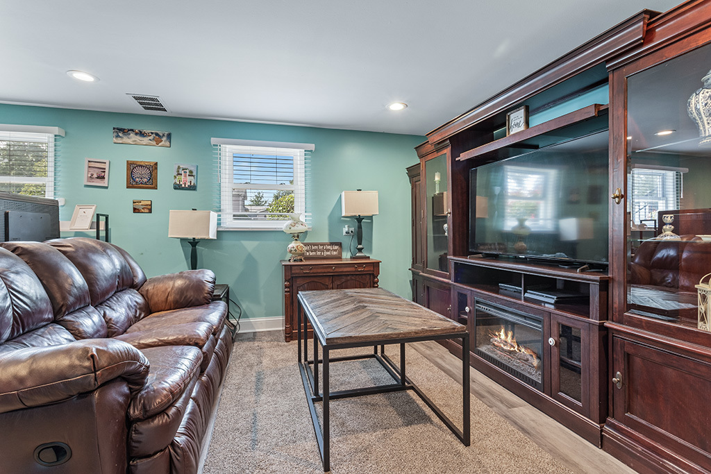 5814 Essex Road Property Photo 12