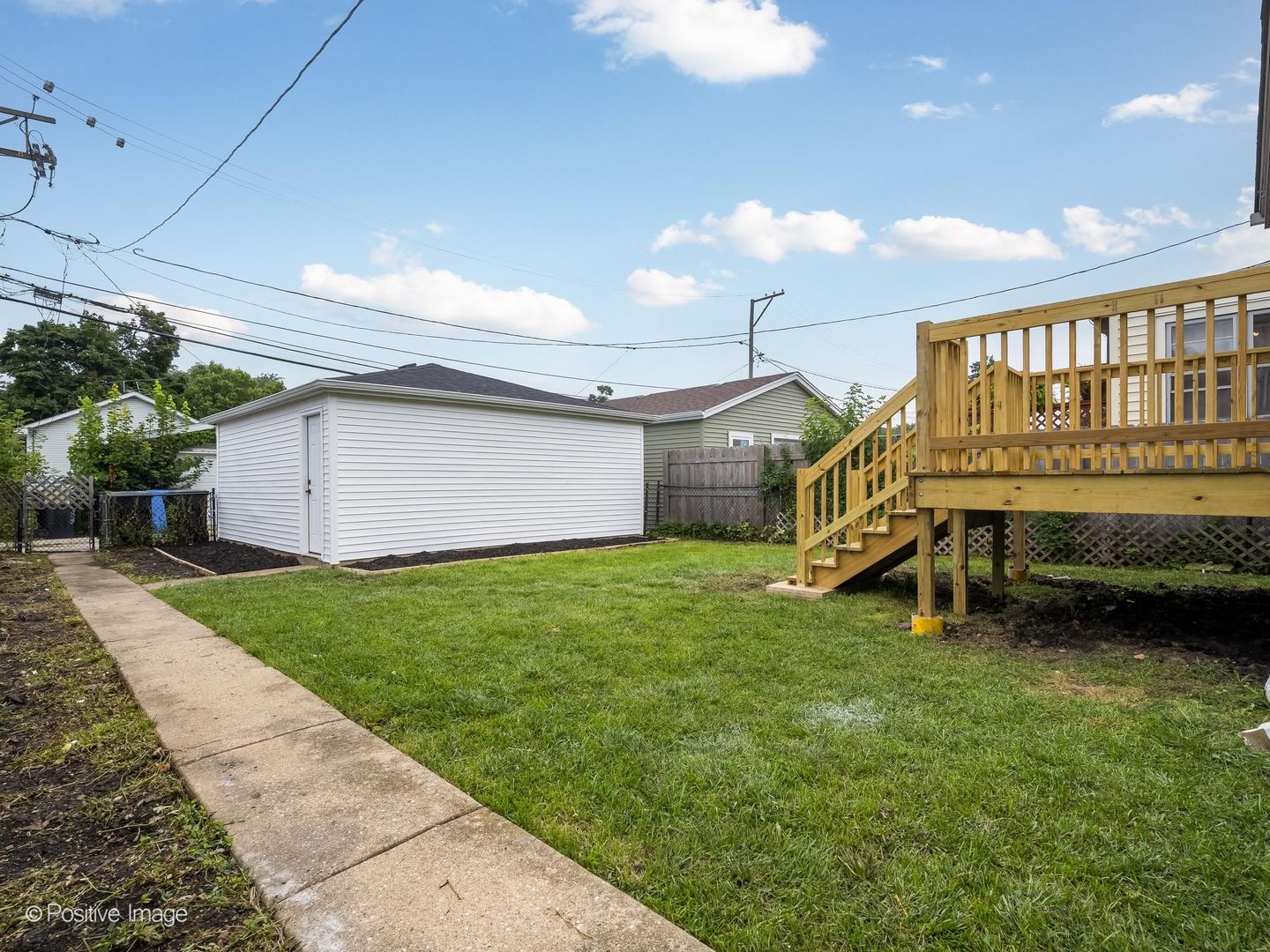 5534 W Warwick Avenue Property Photo 24