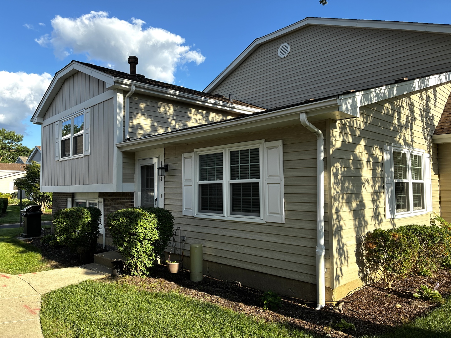 12735600 Property Photo 1