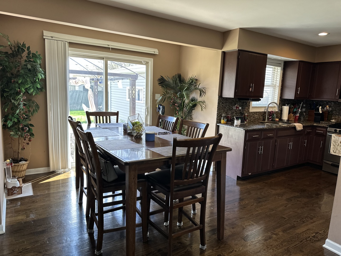 6908 Townsend Boulevard Property Photo 4