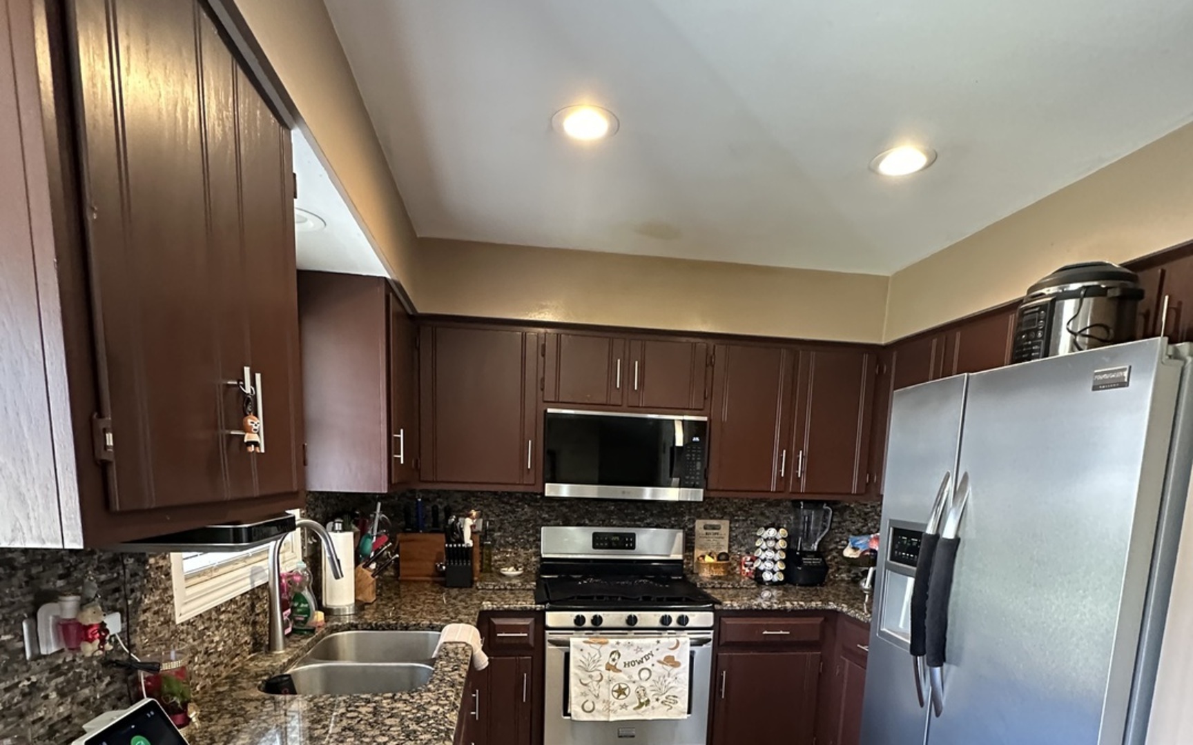 6908 Townsend Boulevard Property Photo 5