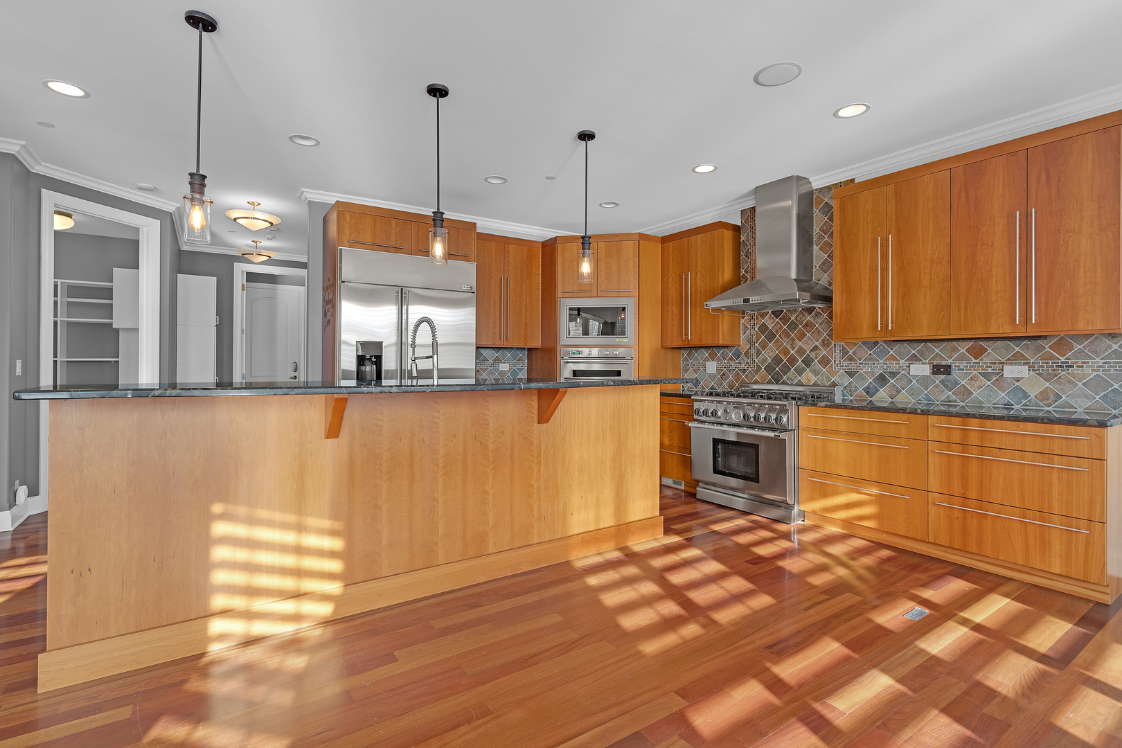 7242 Greywall Court Property Photo 10
