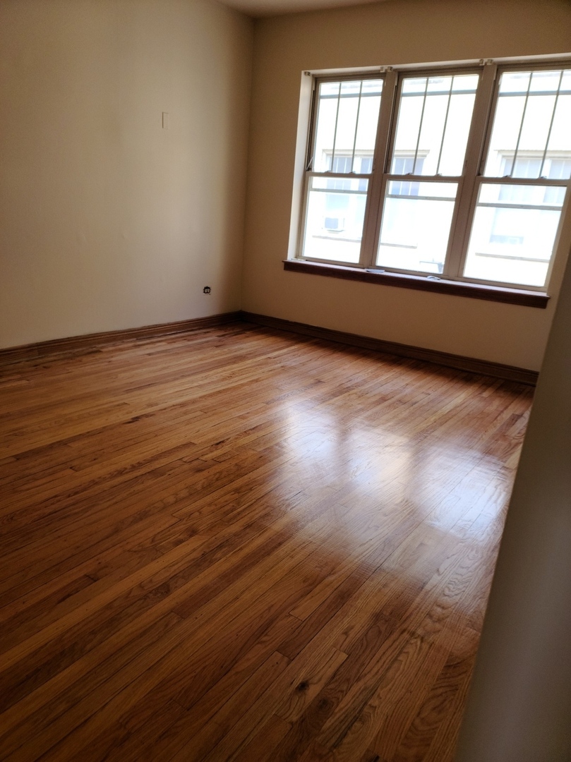 1217 S Independence Boulevard Property Photo 7