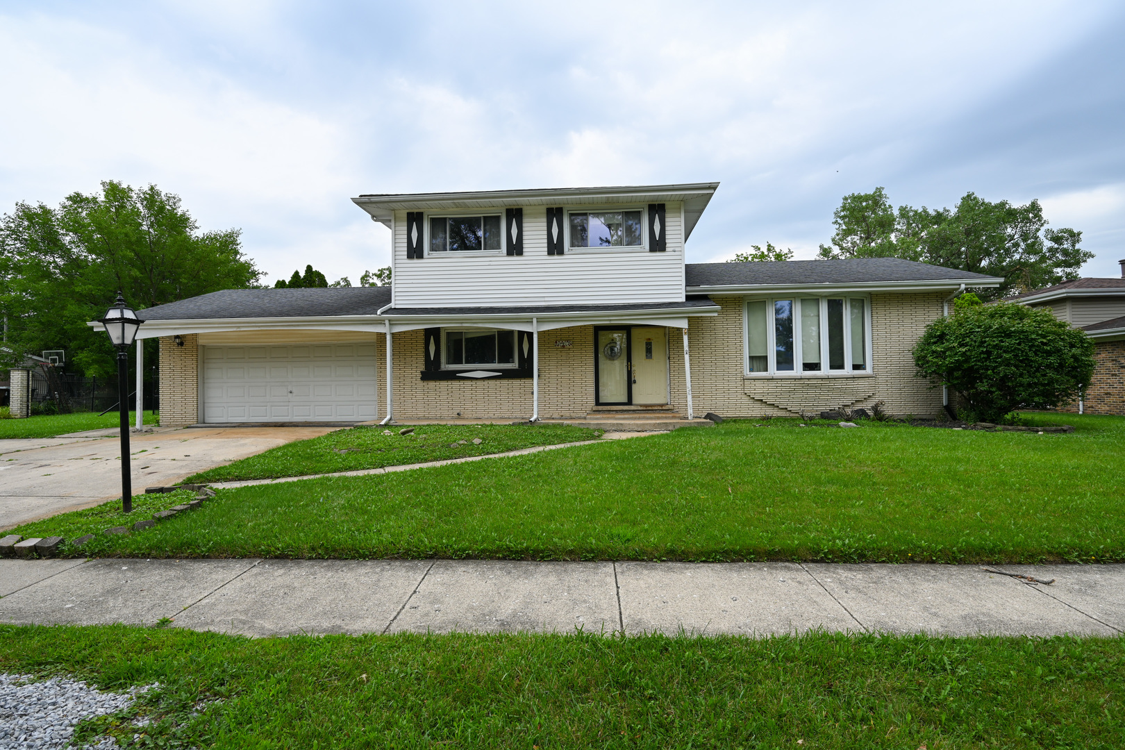 16417 Blair Lane Property Photo 1