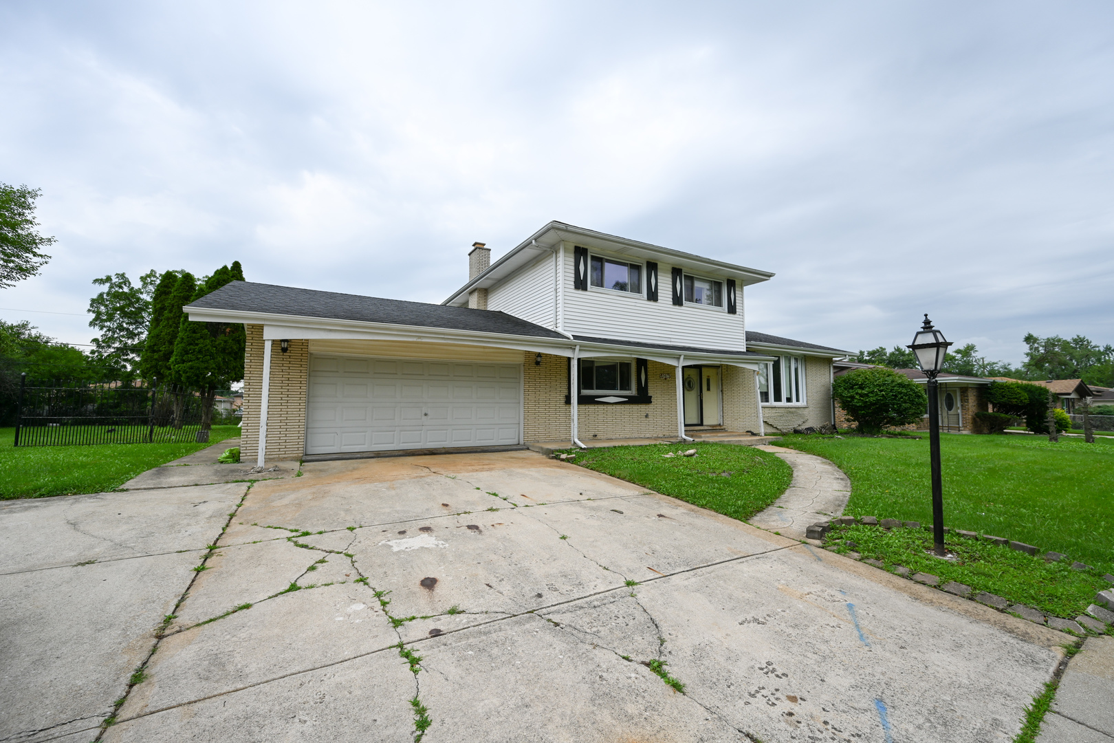 16417 Blair Lane Property Photo 2
