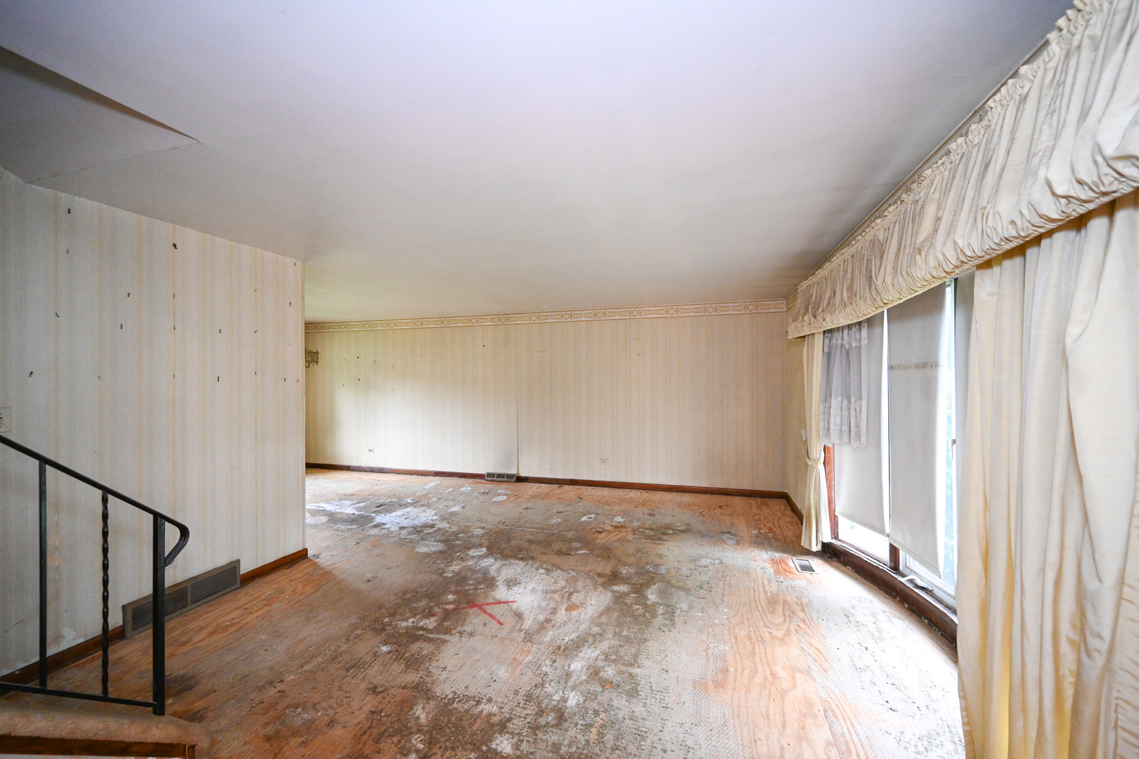 16417 Blair Lane Property Photo 4