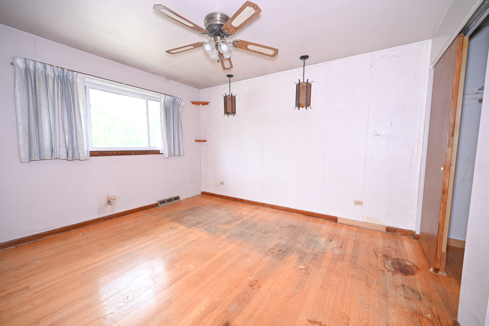 16417 Blair Lane Property Photo 8