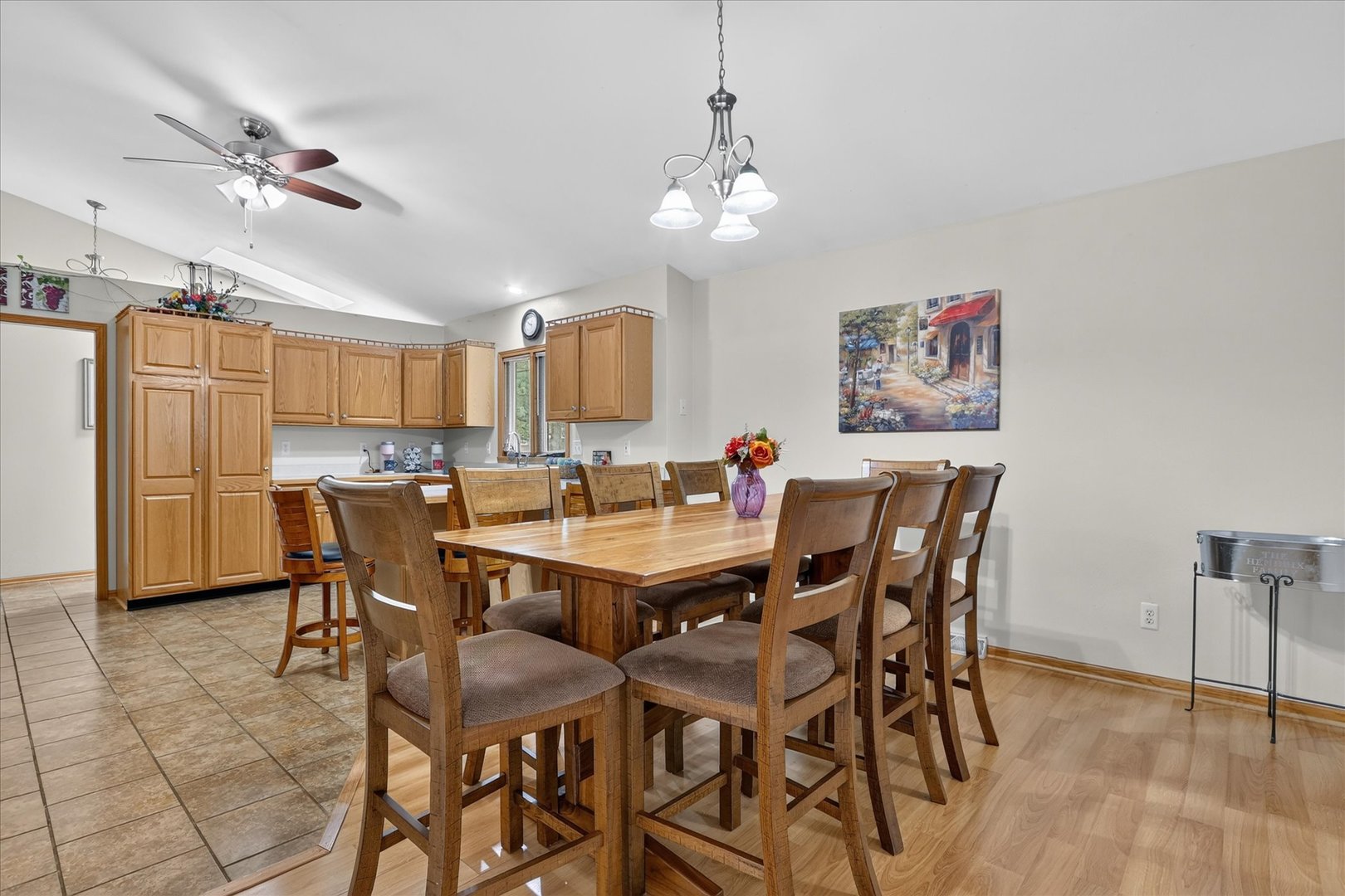 6633 Shadybrook Trail Property Photo 18