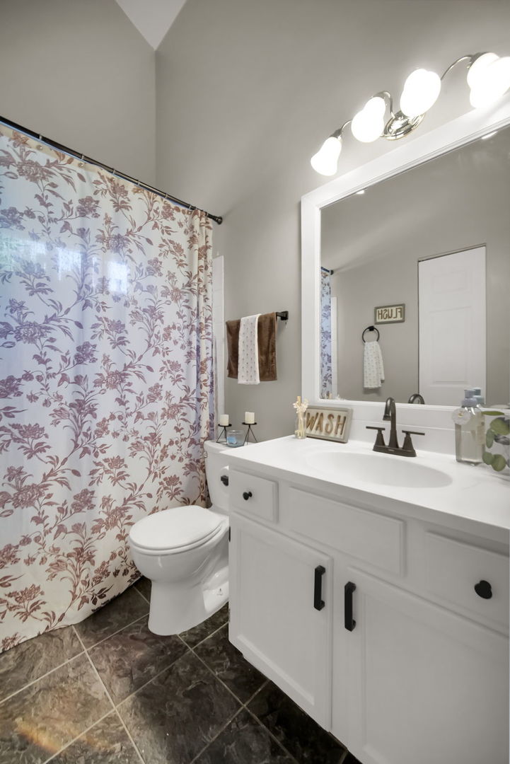 4245 Peartree Drive Property Photo 13