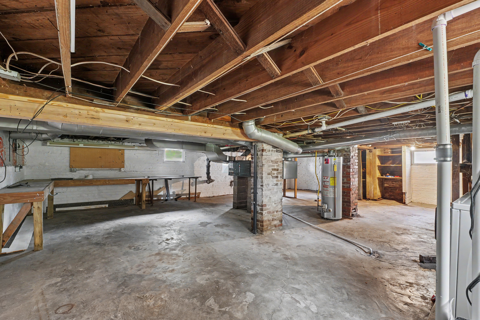 1626 W Clark Street Property Photo 27