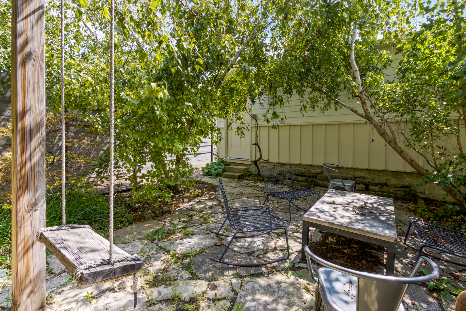 3329 W Pierce Avenue Property Photo 6