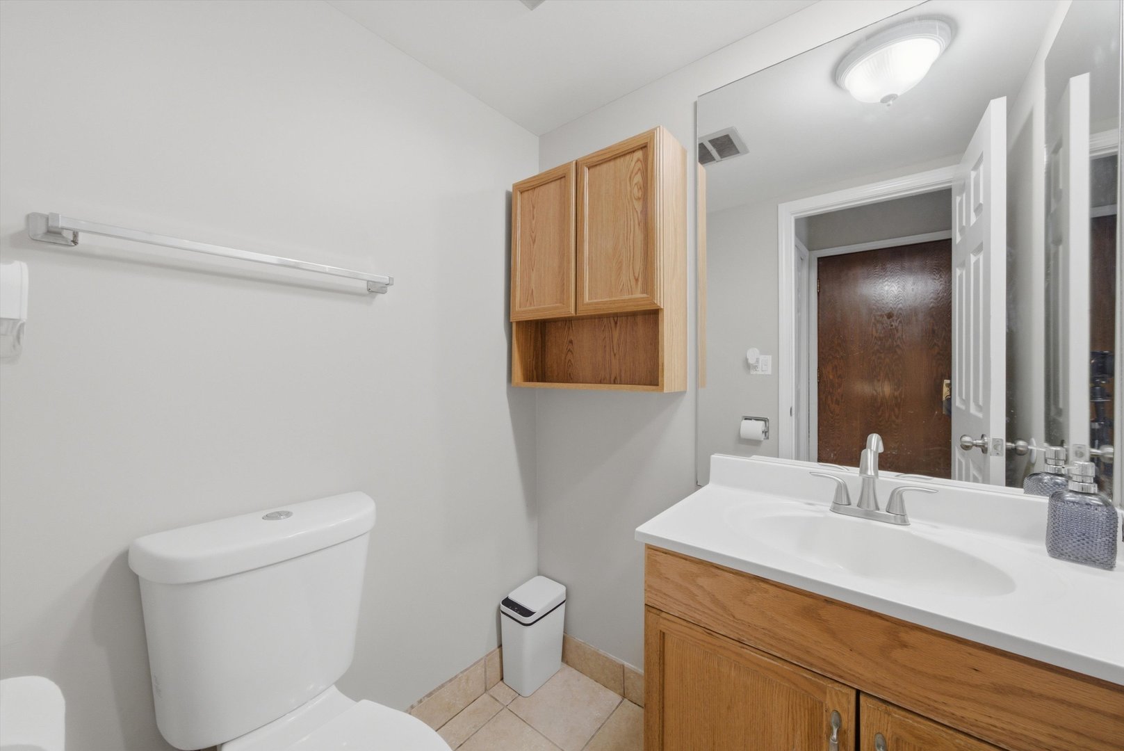 6490 N Northwest Highway 1c Property Photo 19