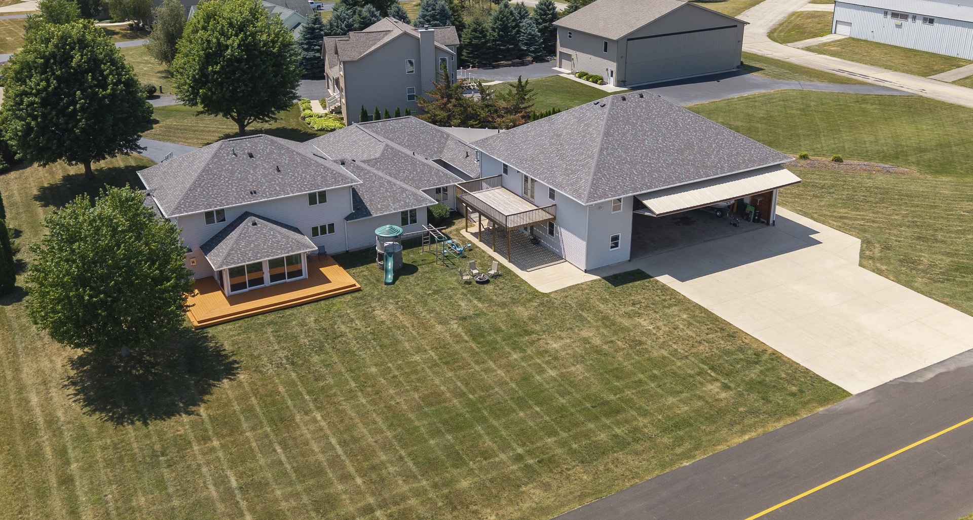 2601 Cessna Circle Property Photo 2