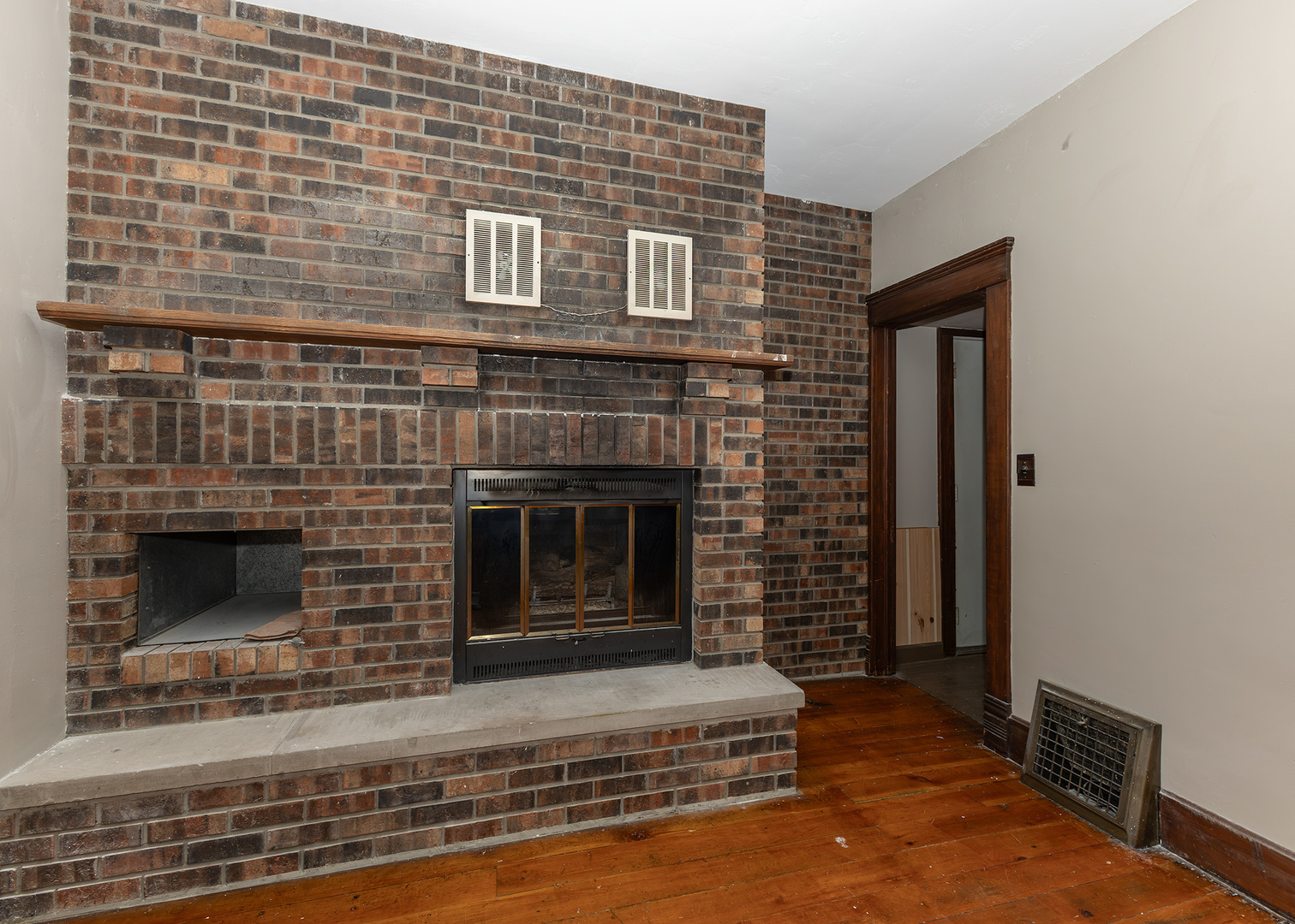916 7th Street Property Photo 8