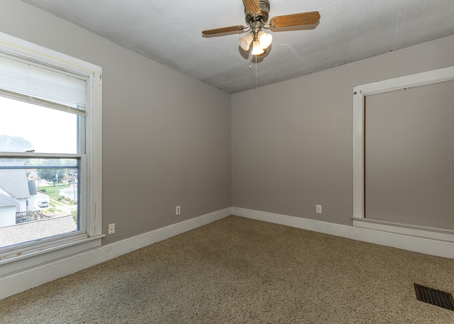 916 7th Street Property Photo 17