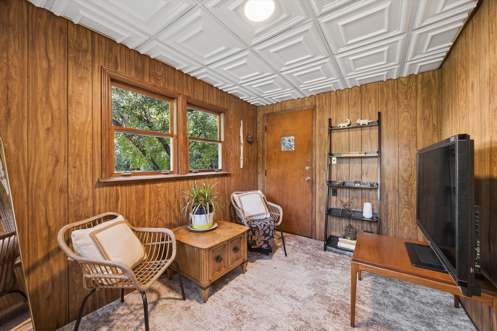 175 W Burlington Street Property Photo 18