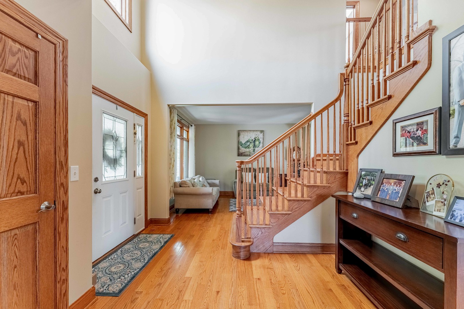 5207 Warren Avenue Property Photo 3