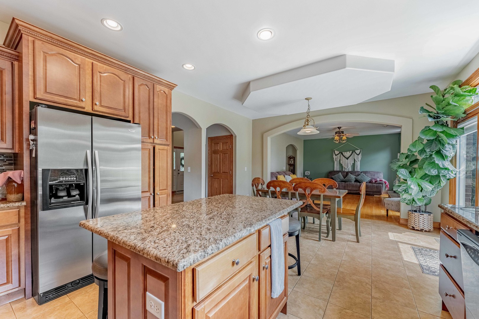 5207 Warren Avenue Property Photo 14