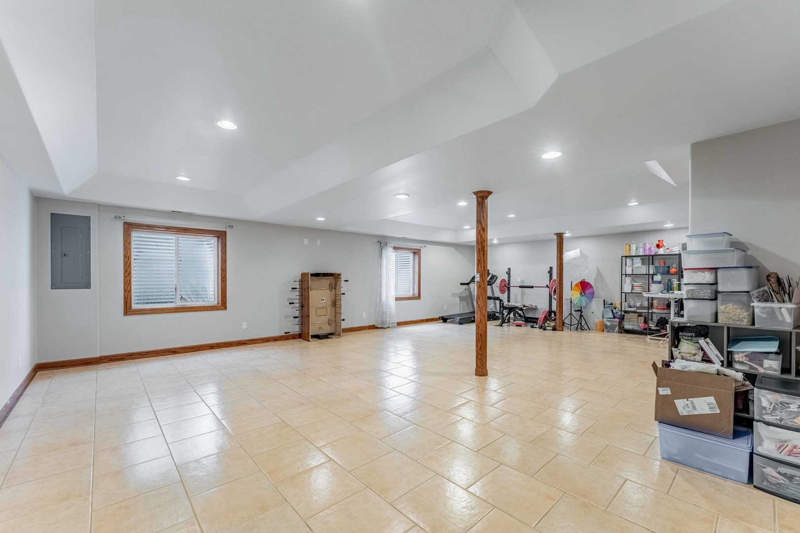 5207 Warren Avenue Property Photo 30