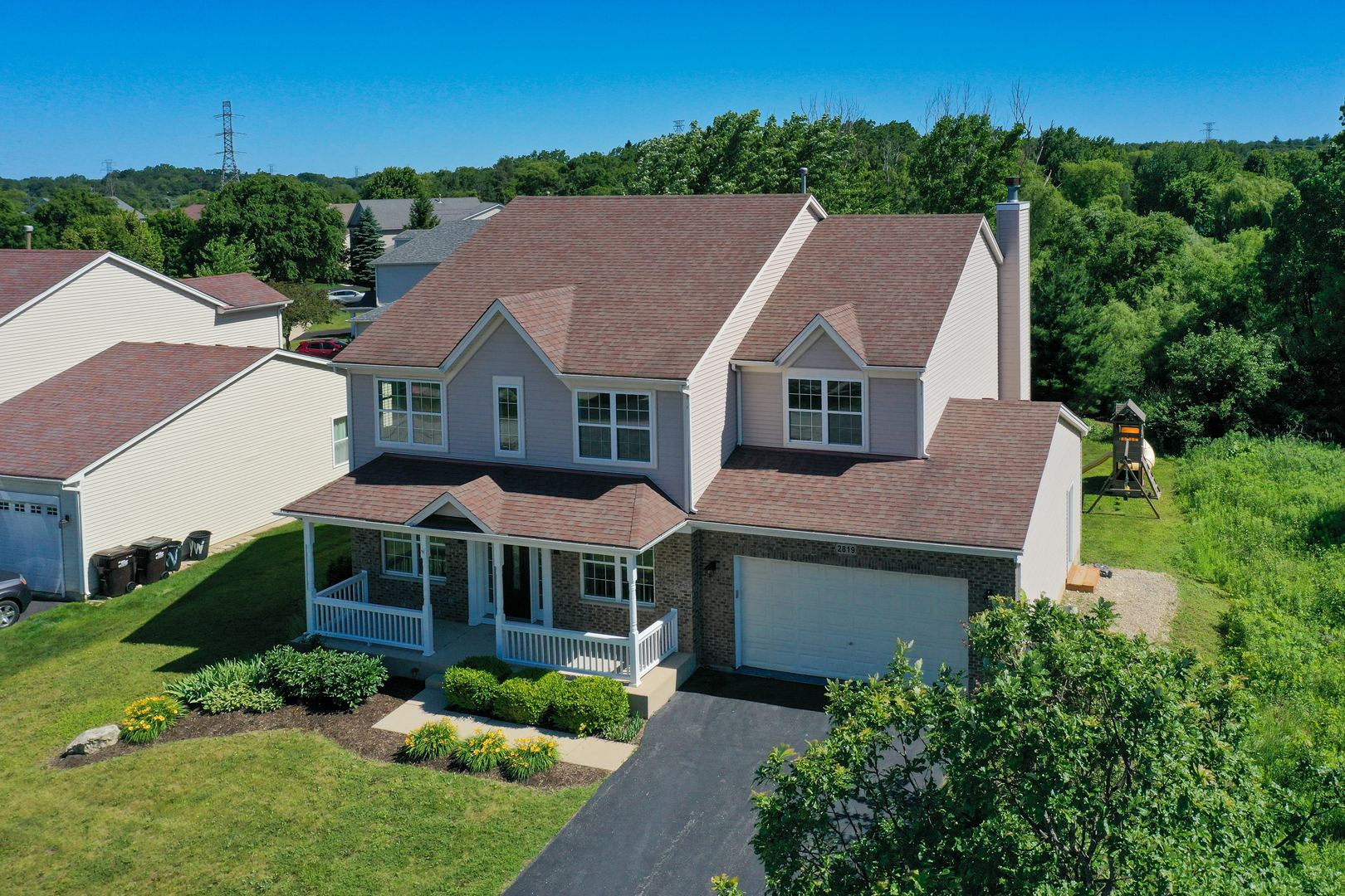 2819 Sweet Clover Way Property Photo 3
