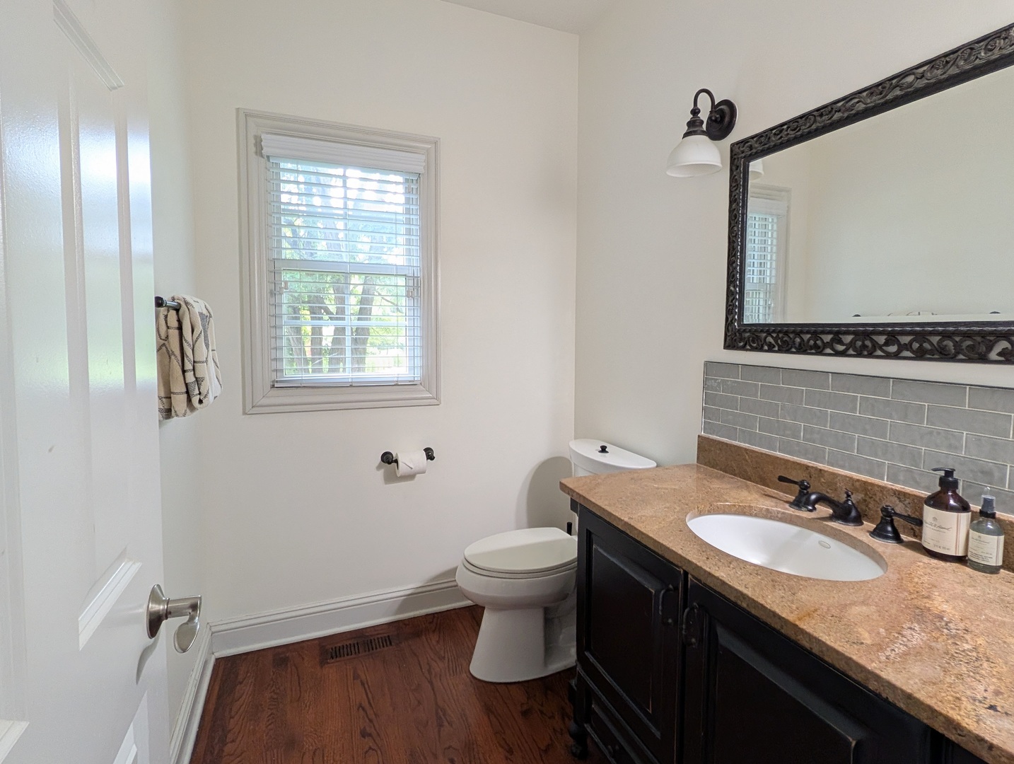 4341 Carlisle Drive Property Photo 13