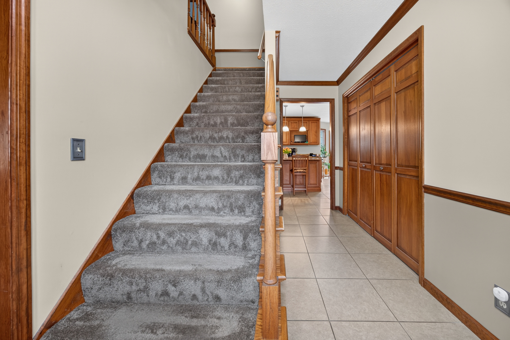 505 Wellesley Drive Property Photo 3