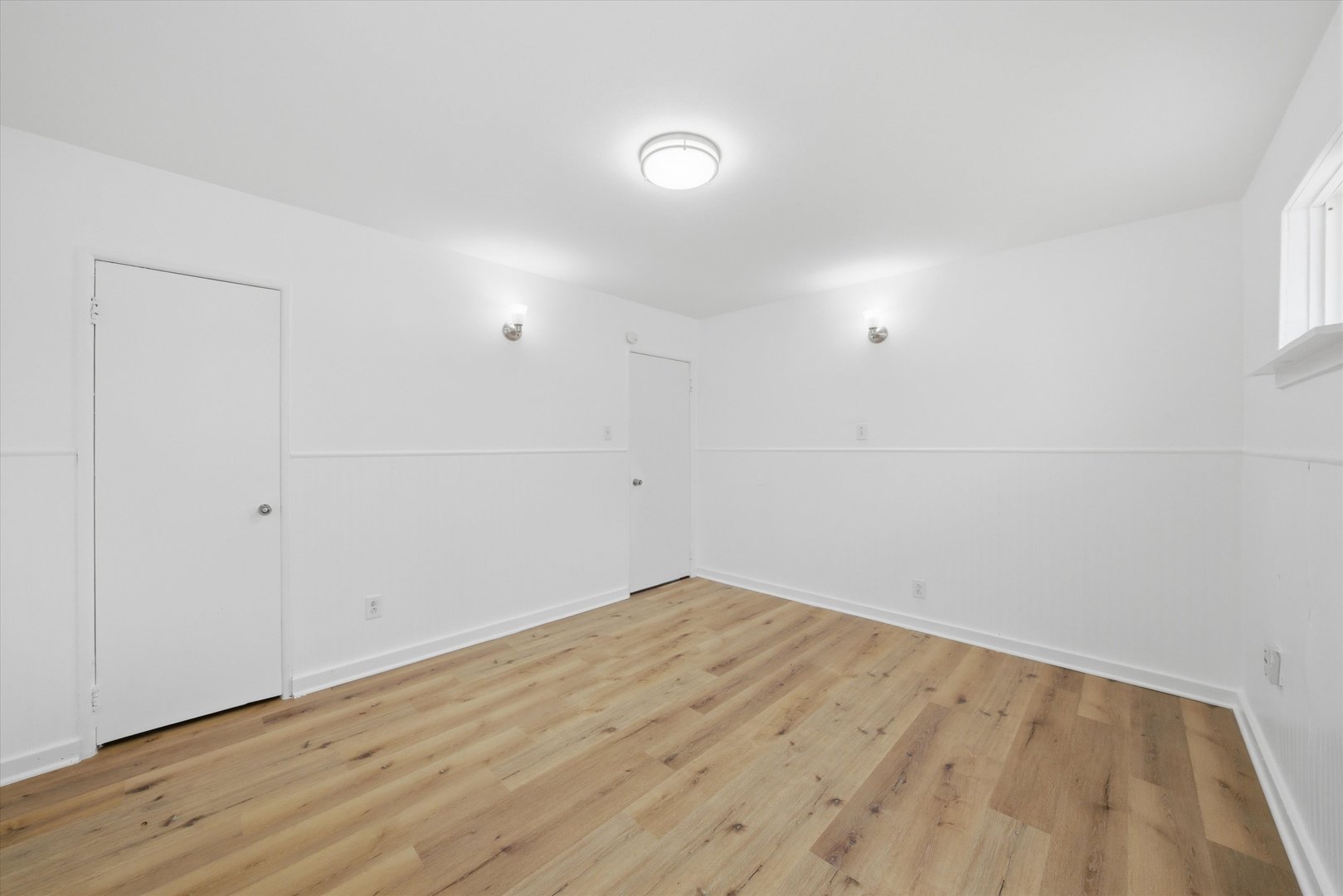 1354 Gordon Avenue Property Photo 12