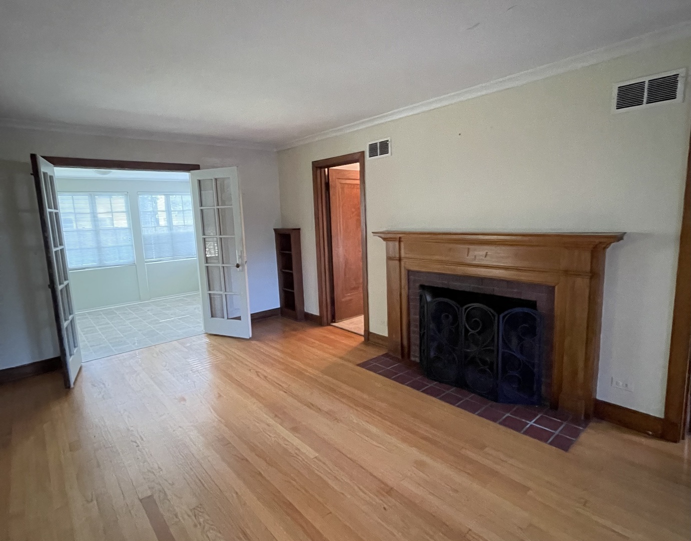 1138 Shermer Road Property Photo 9