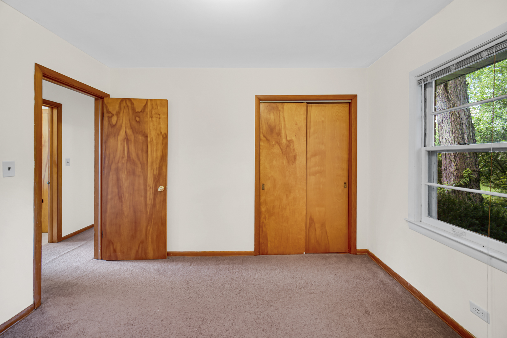 308 Maple Street Property Photo 8