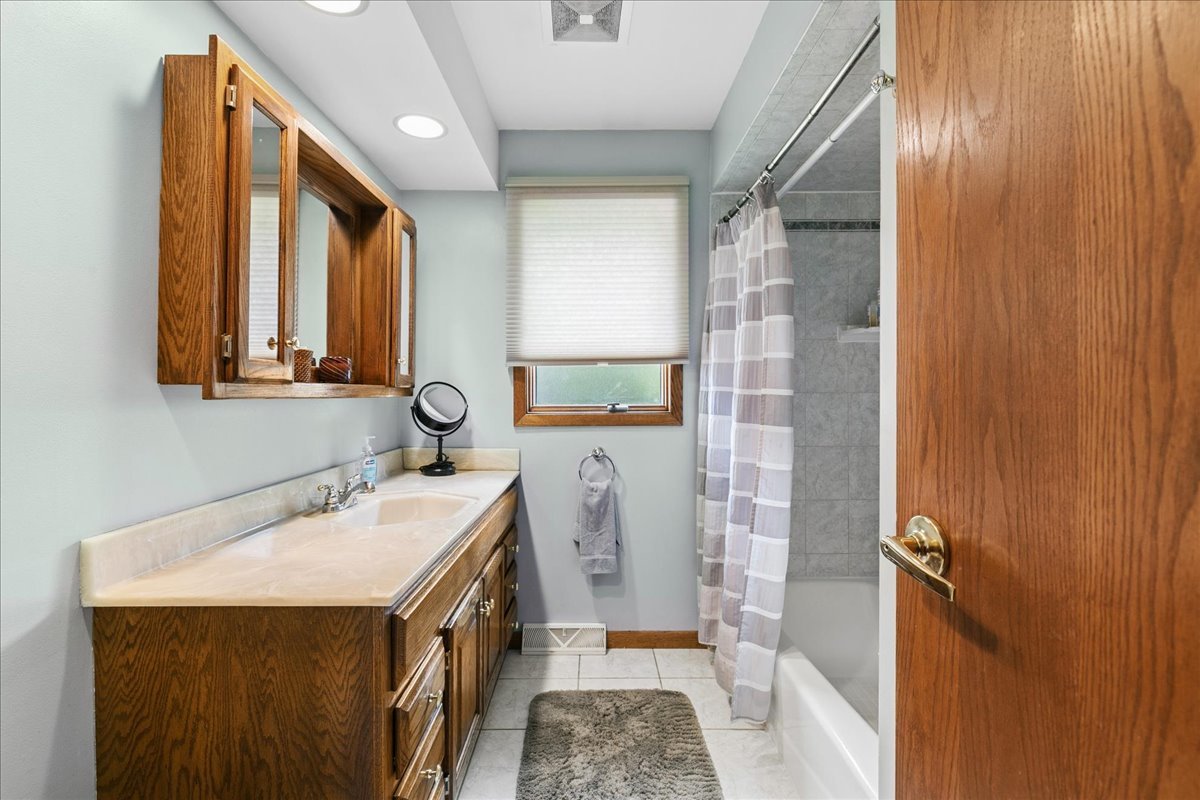 14045 Terry Drive Property Photo 6
