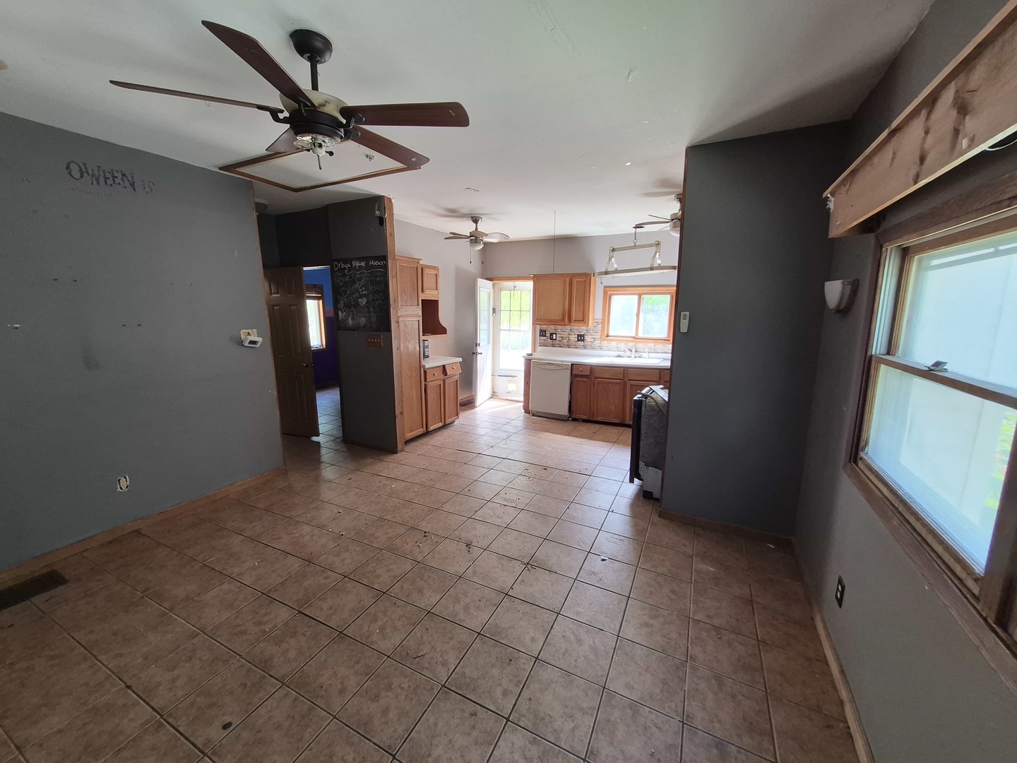 74 Cathryn Street Property Photo 10