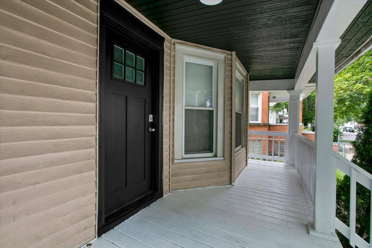 5465 W Cortez Street Property Photo 3