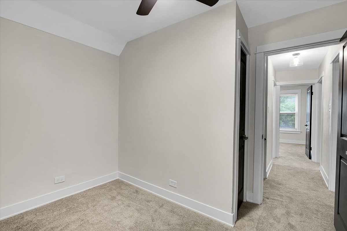 5465 W Cortez Street Property Photo 17