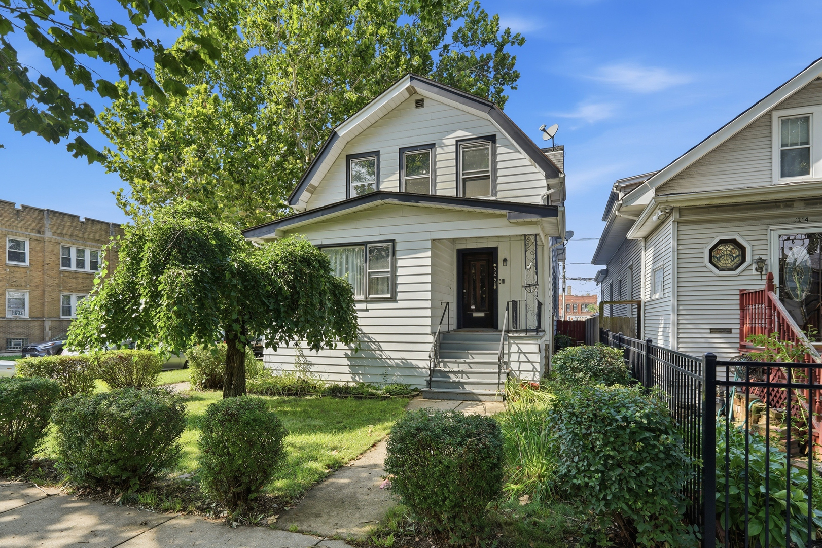 5258 W Dakin Avenue Property Photo 2