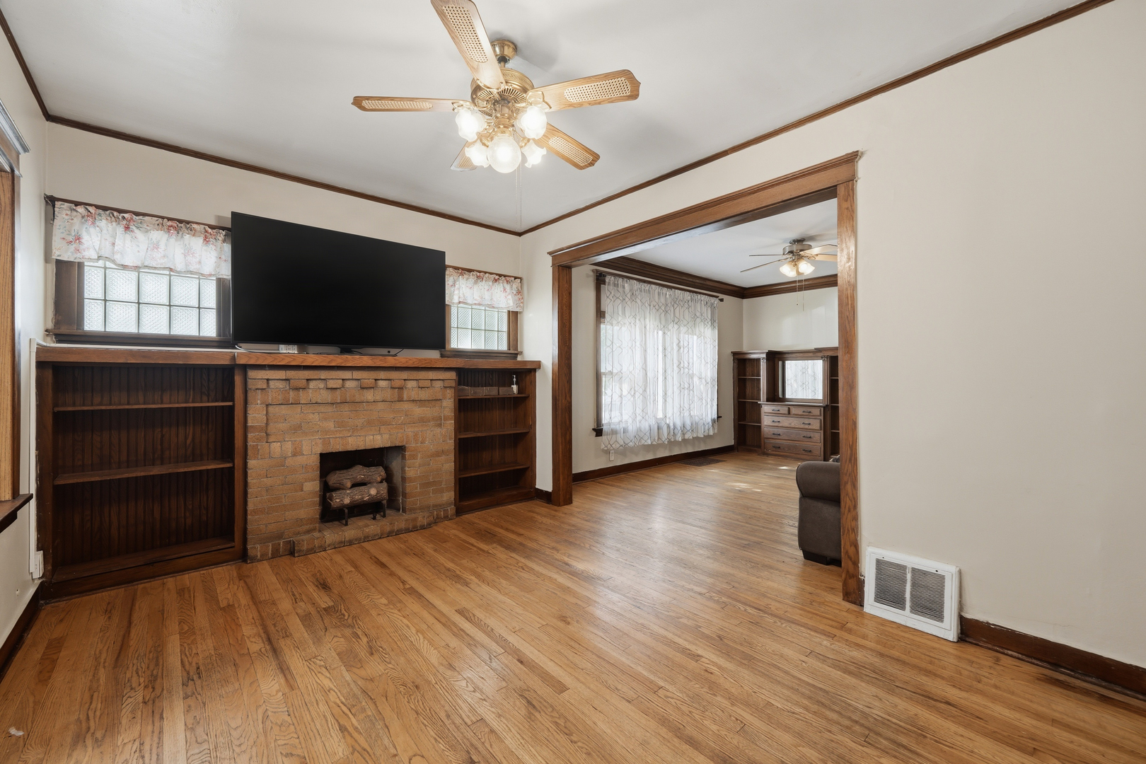 5258 W Dakin Avenue Property Photo 4