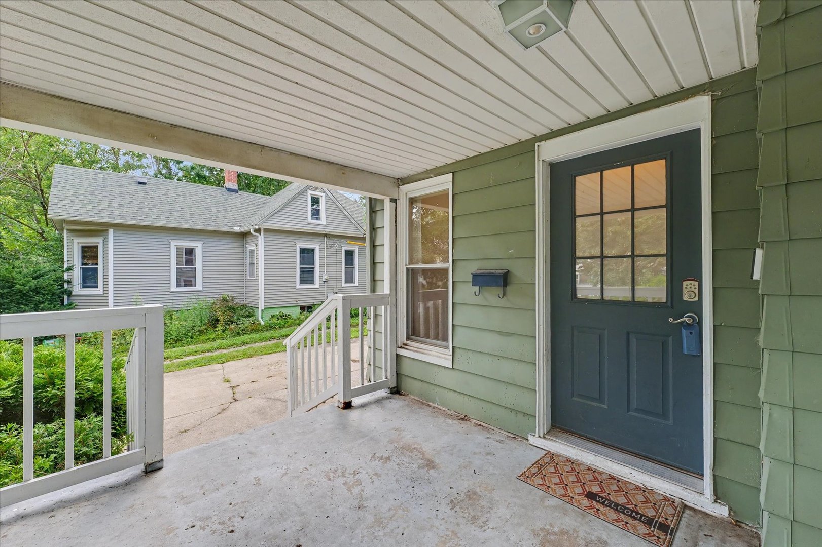 511 W Columbia Avenue Property Photo 3