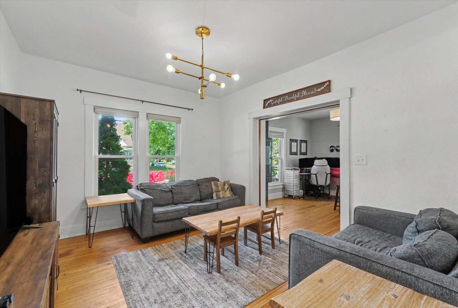 511 W Columbia Avenue Property Photo 5