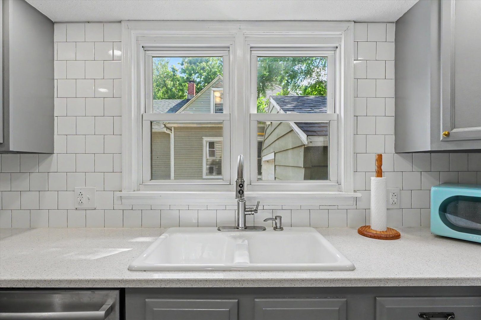 511 W Columbia Avenue Property Photo 12