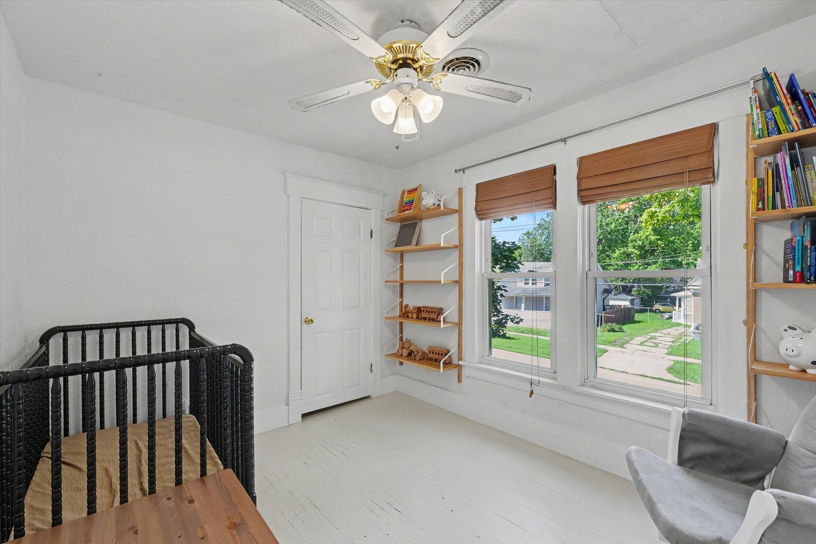 511 W Columbia Avenue Property Photo 15