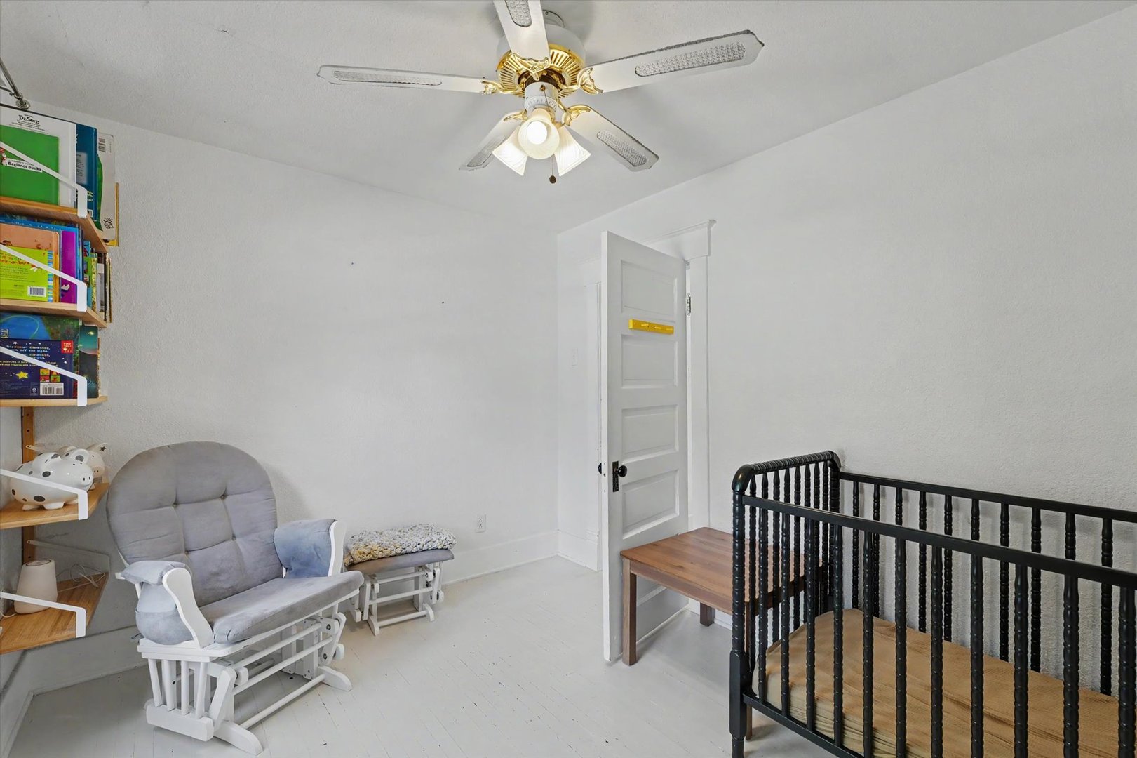 511 W Columbia Avenue Property Photo 16