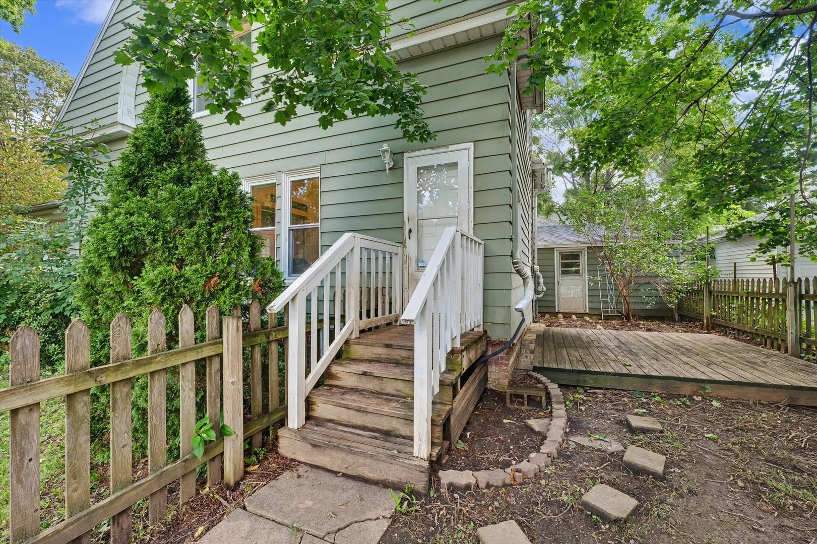 511 W Columbia Avenue Property Photo 22