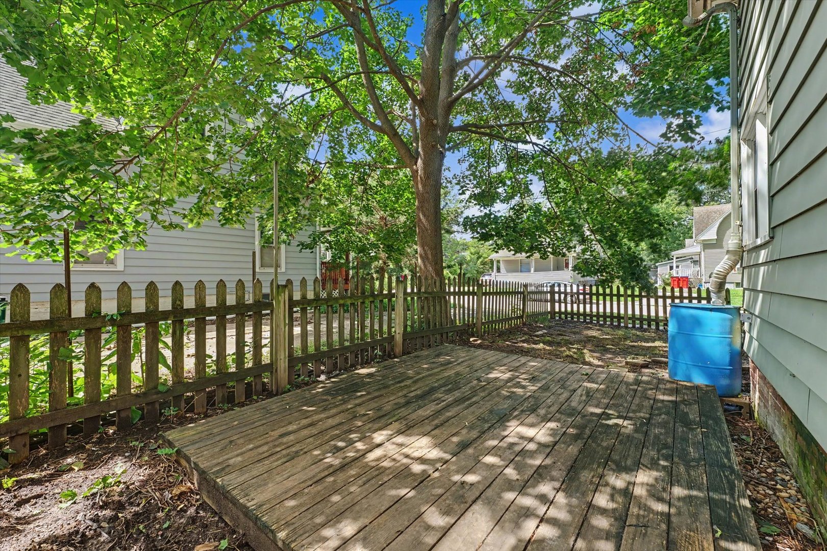 511 W Columbia Avenue Property Photo 23