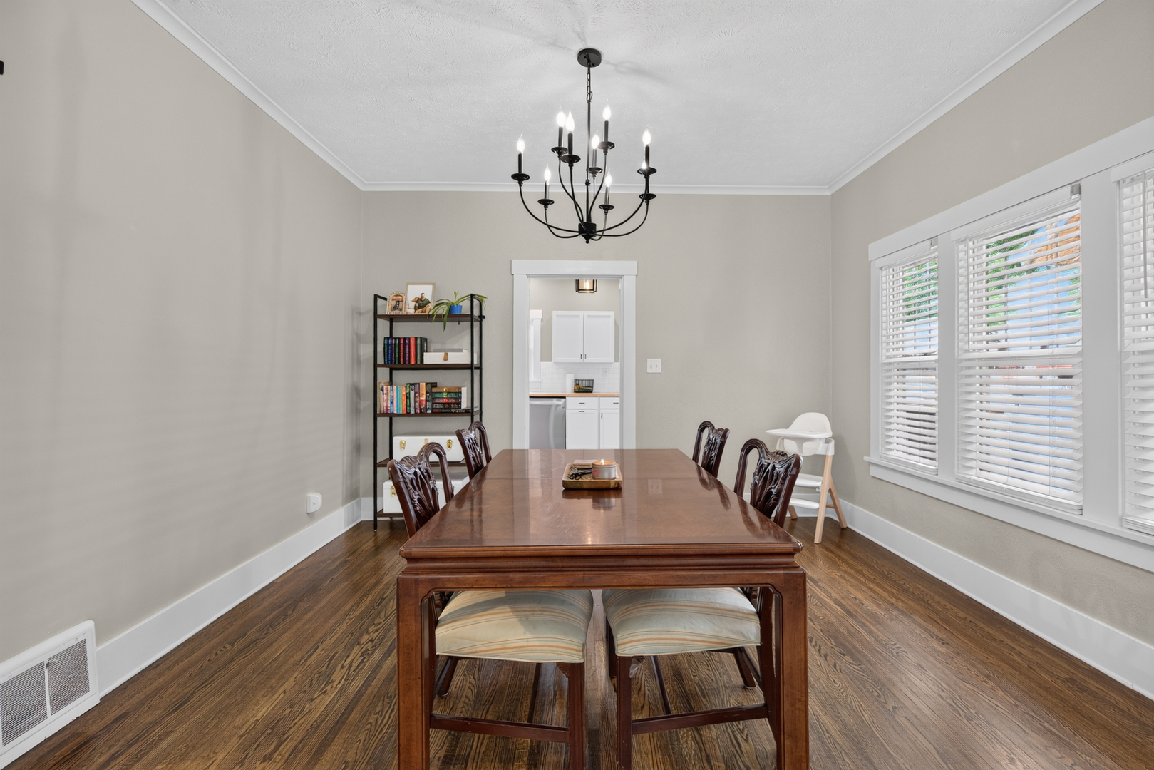 1456 Birchlawn Place Property Photo 8