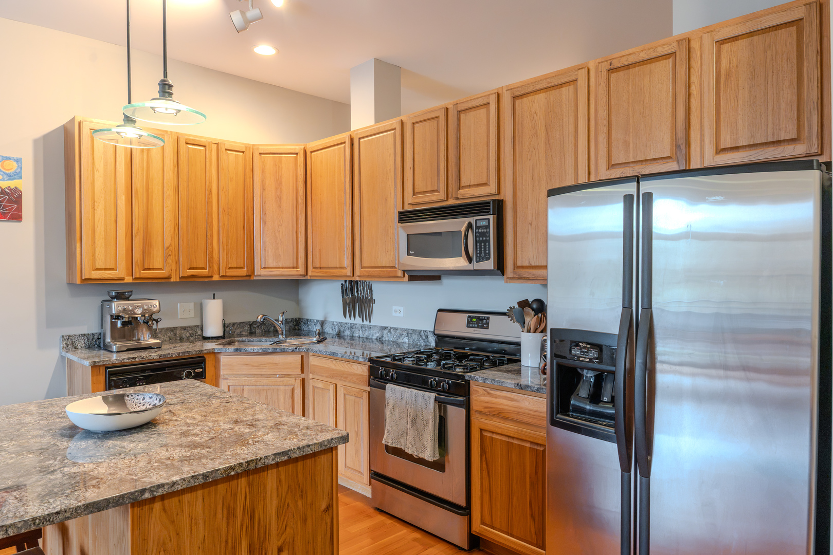 2915 N Clybourn Avenue 214 Property Photo 4