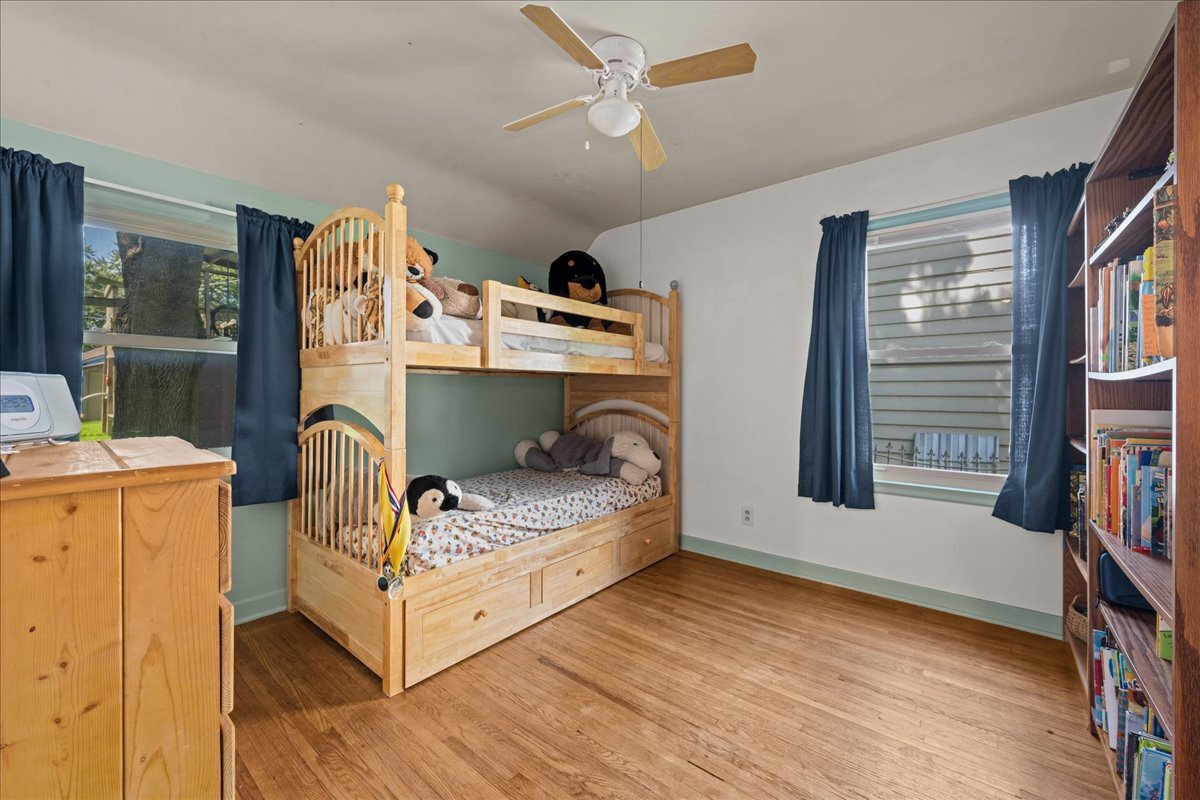 207 S Randall Road Property Photo 18