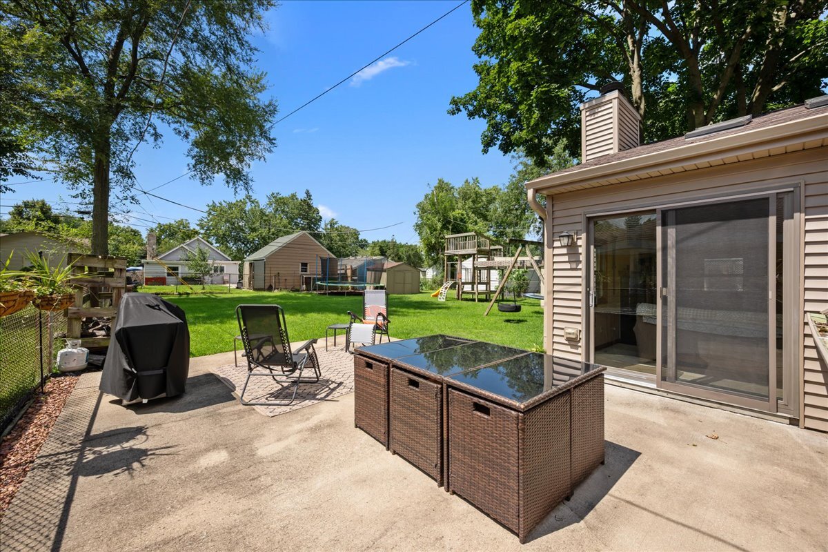 207 S Randall Road Property Photo 25
