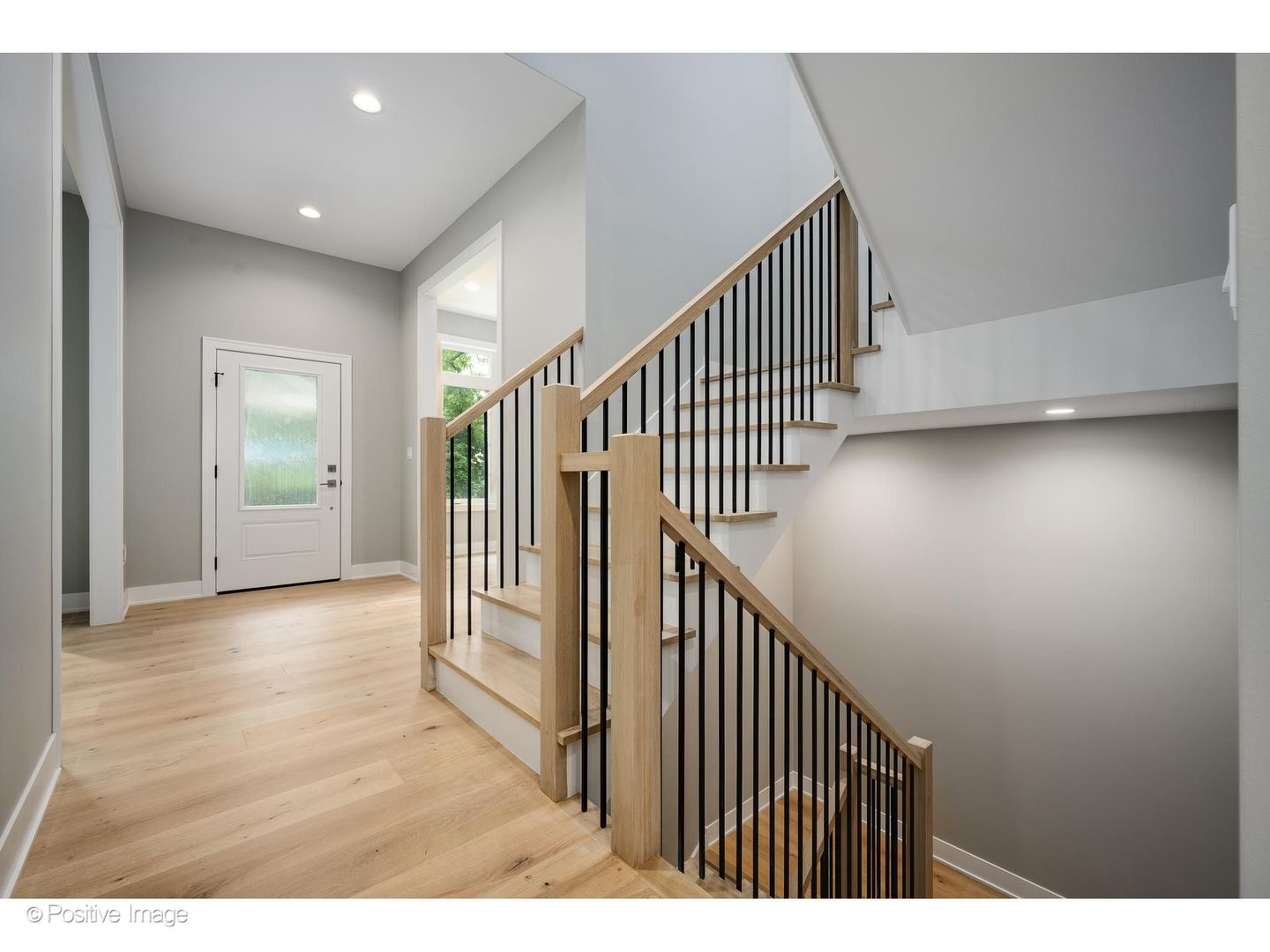 6144 N Nickerson Avenue Property Photo 3